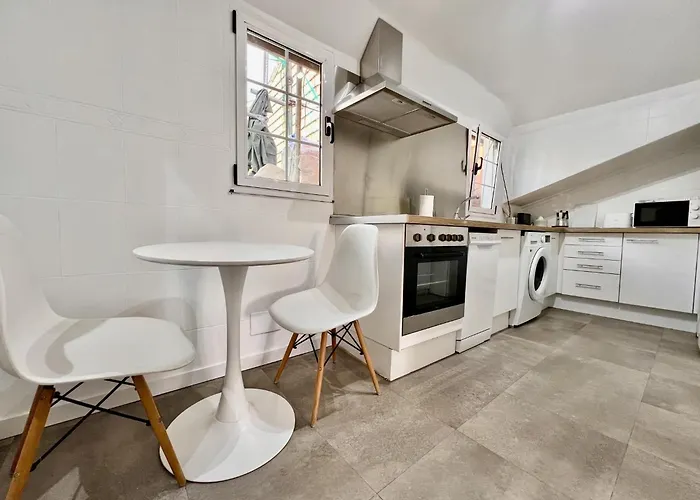 Menendez Pelayo 55 - Monabri Апартаменты *