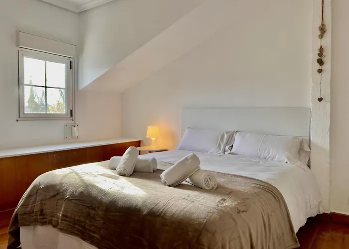 Menendez Pelayo 55 - Monabri * سانتاندر