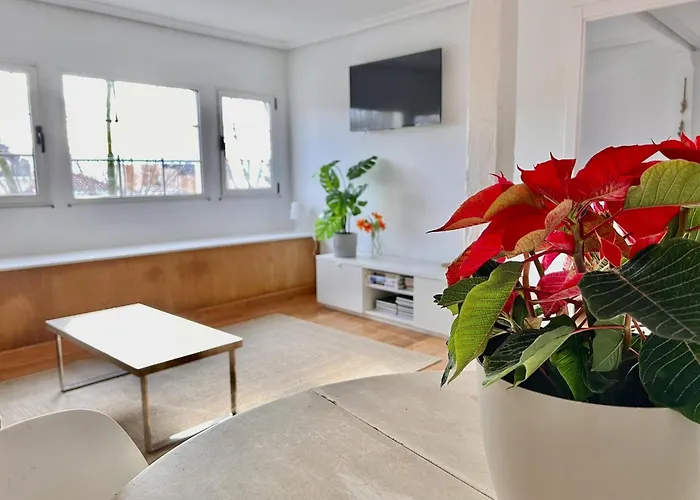 Menendez Pelayo 55 - Monabri * Сантандер